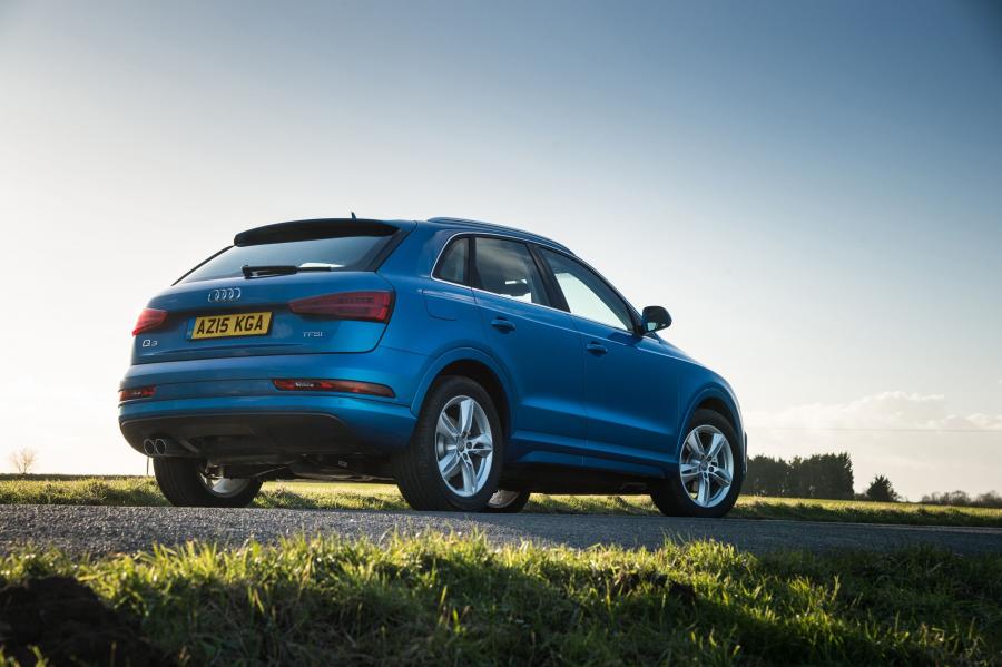  Audi Q3 2.0 TFSI (8U) 2015 года  (UK) (фото 8 из 10)